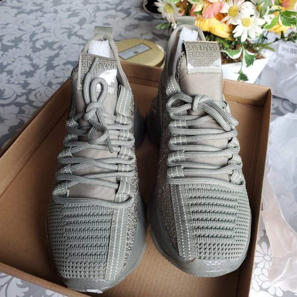 Steve Madden sneakers - Picture 2 of 5